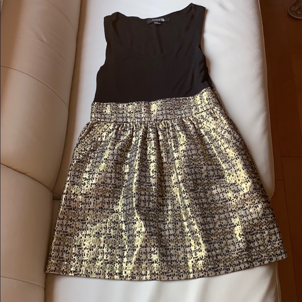 Black/gold forever21 dress, medium size